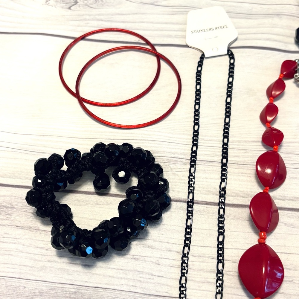 Chunky Red and Black Silver Tone Jewelry Lot of 16 Necklaces Earrings Bracelets - Picture 3 of 10